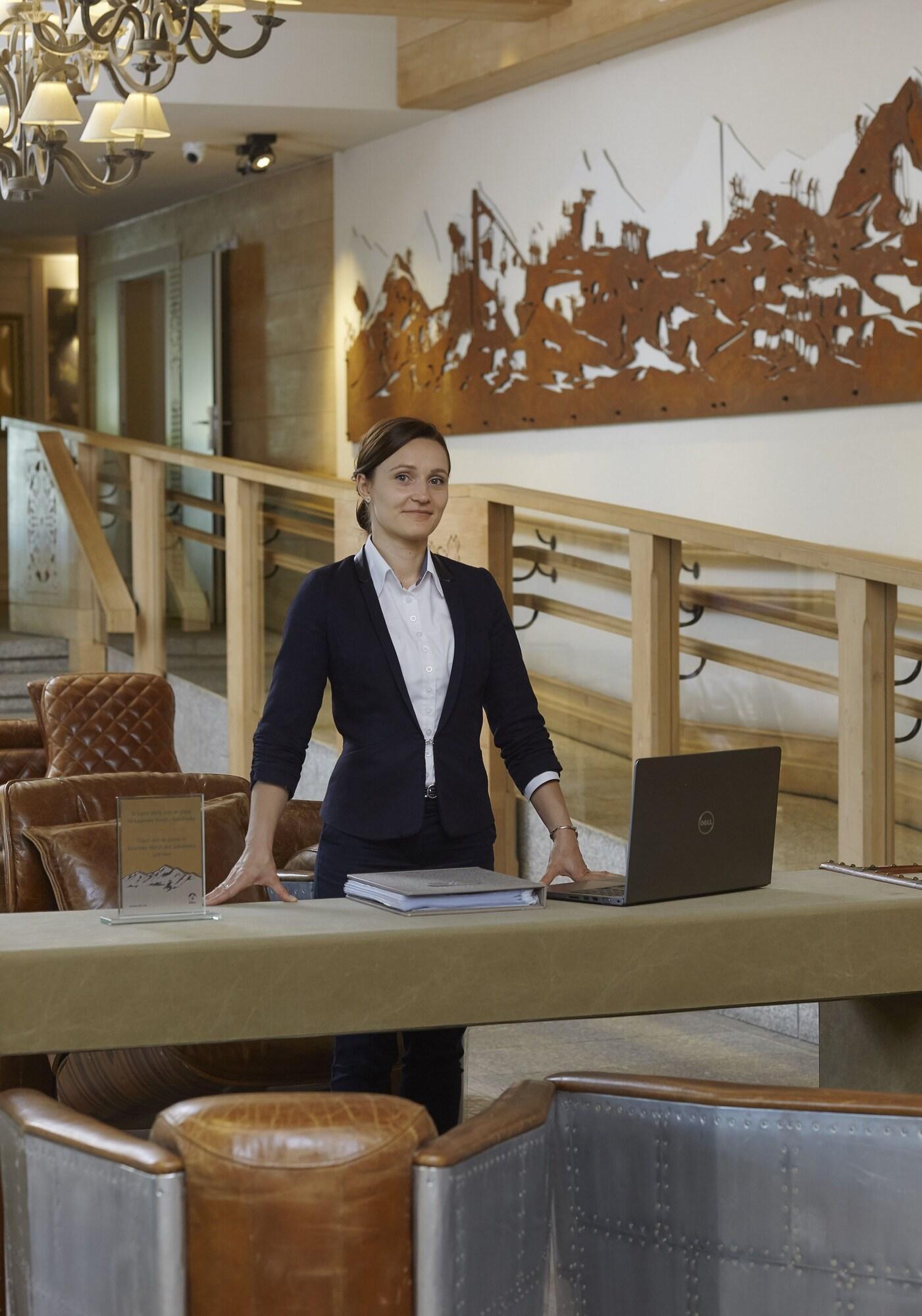 Vista Lobby ARIES Hotel & SPA