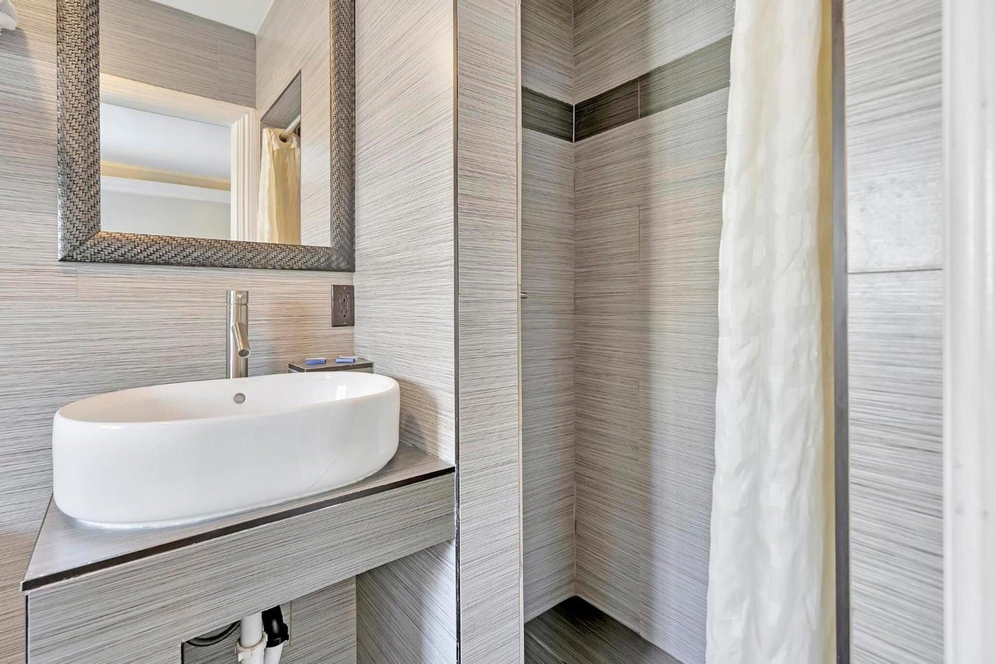 Equipamiento de Habitación Mid City inn