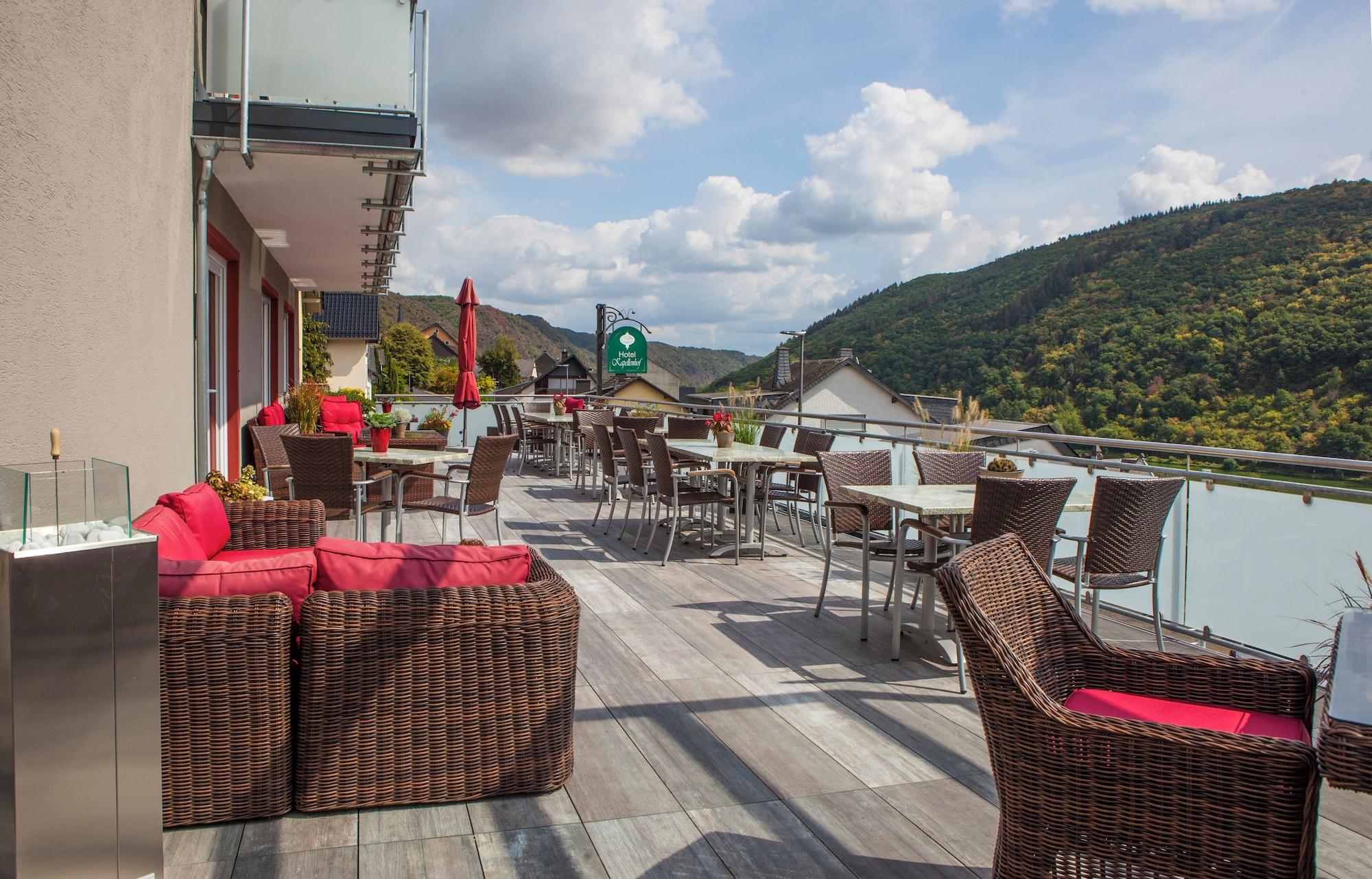 Vista Exterior Hotel Restaurant Weingut Kapellenhof