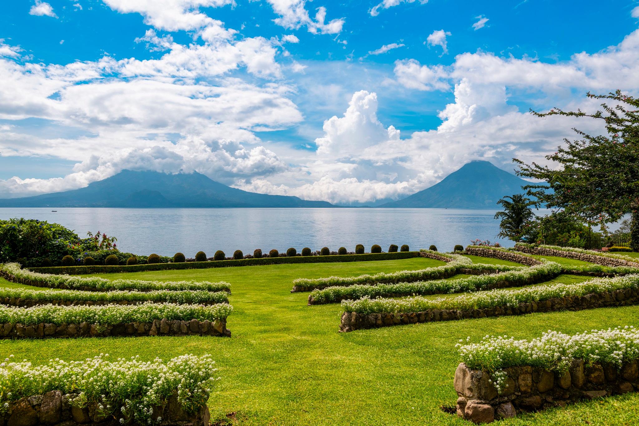 Vista Exterior Hotel Atitlán