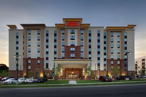 Alojamiento - Hampton Inn & Suites Falls Church