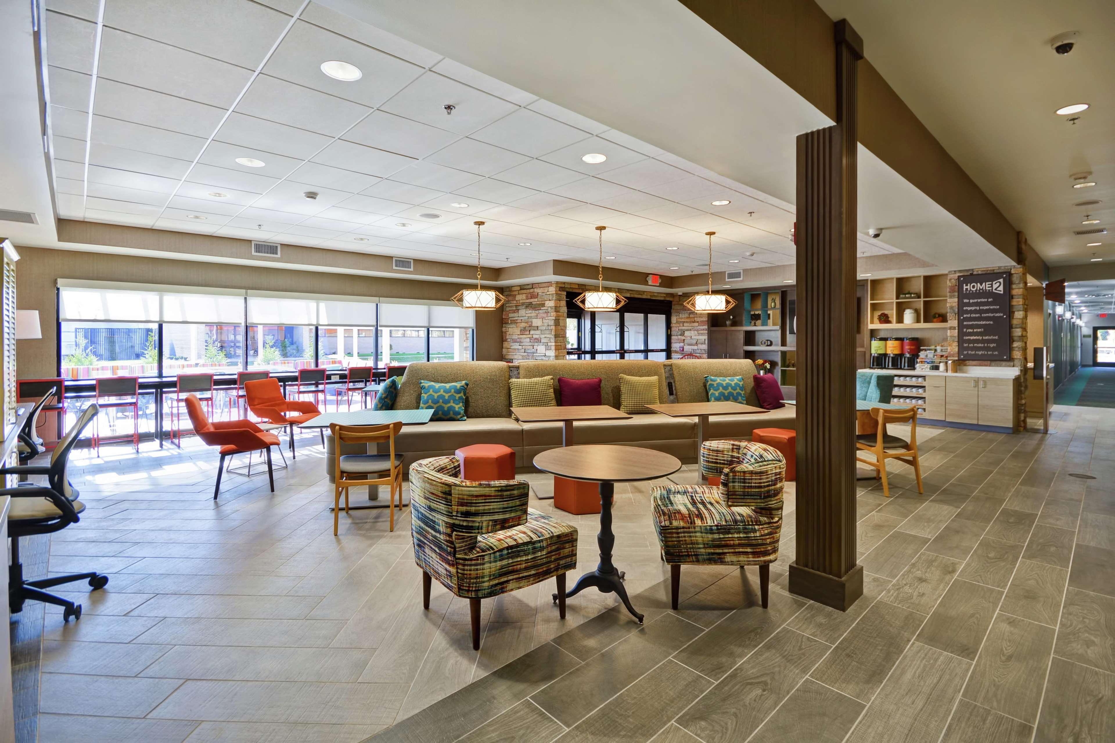 Vista Exterior Home2 Suites by Hilton Carbondale