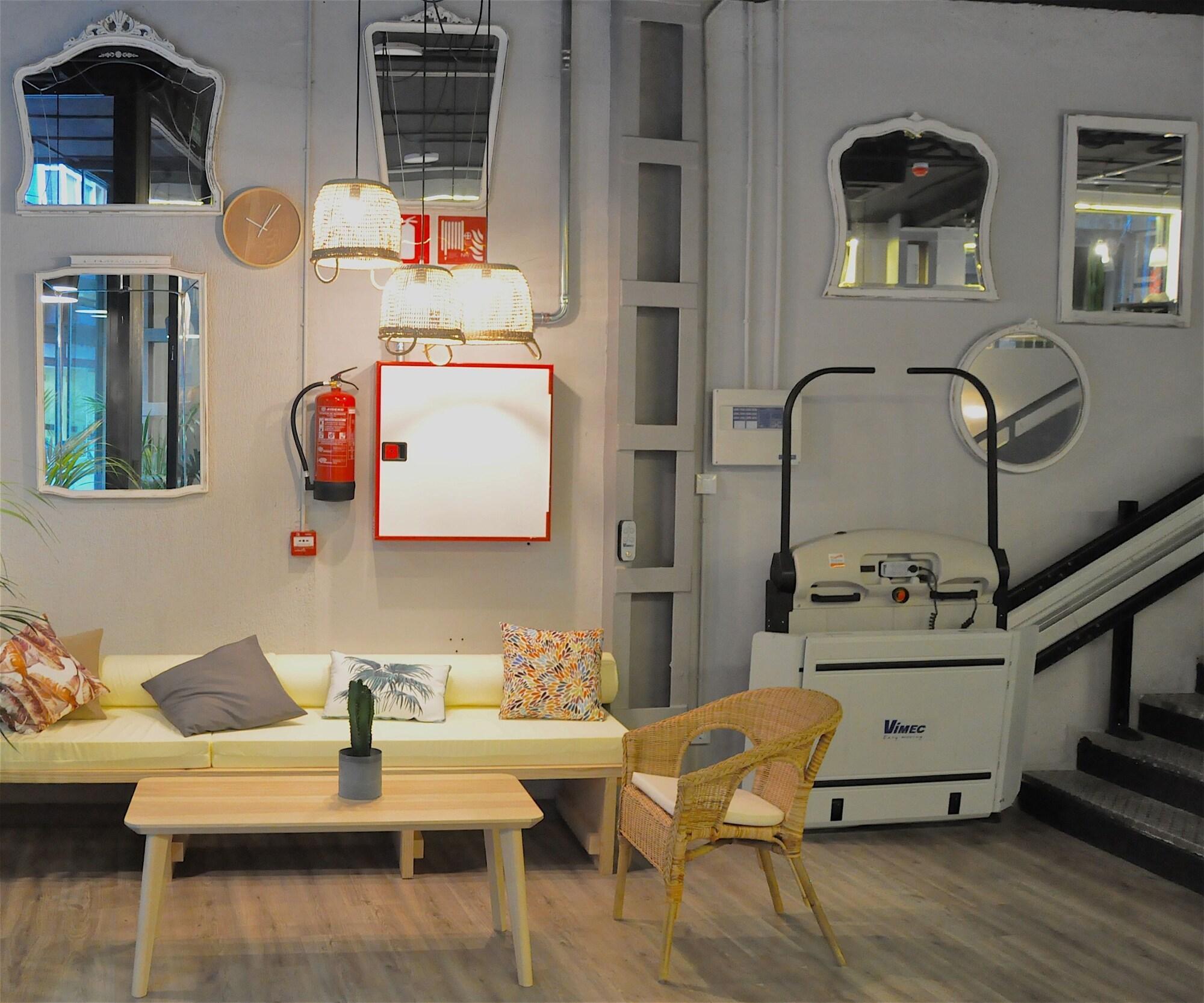 Vista Lobby Quartier Bilbao Hostel