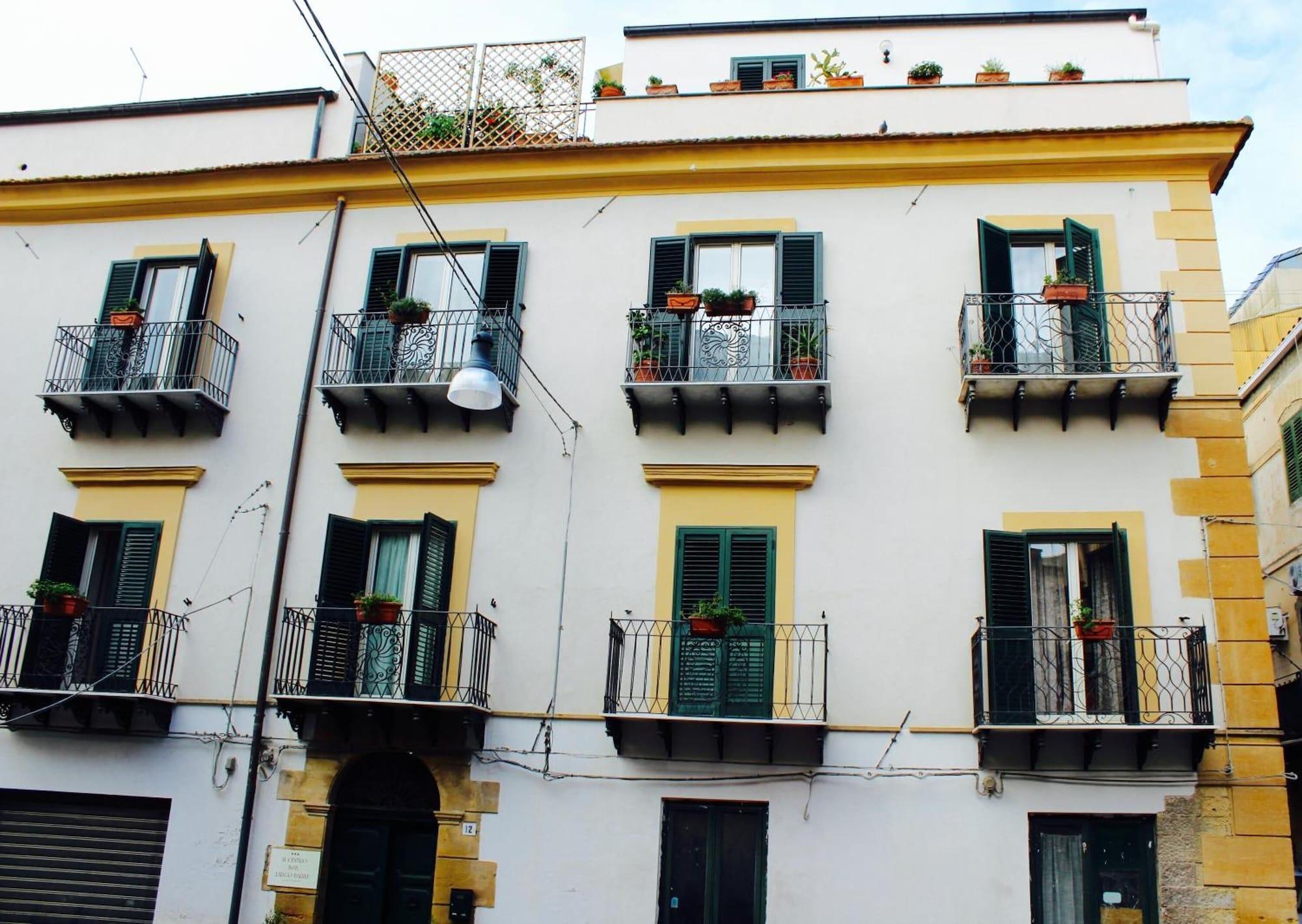 Vista Exterior B&B Largo Barile