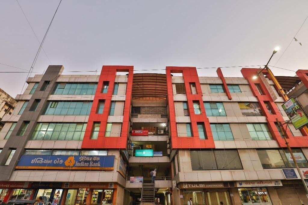 Varios Hotel Platinum