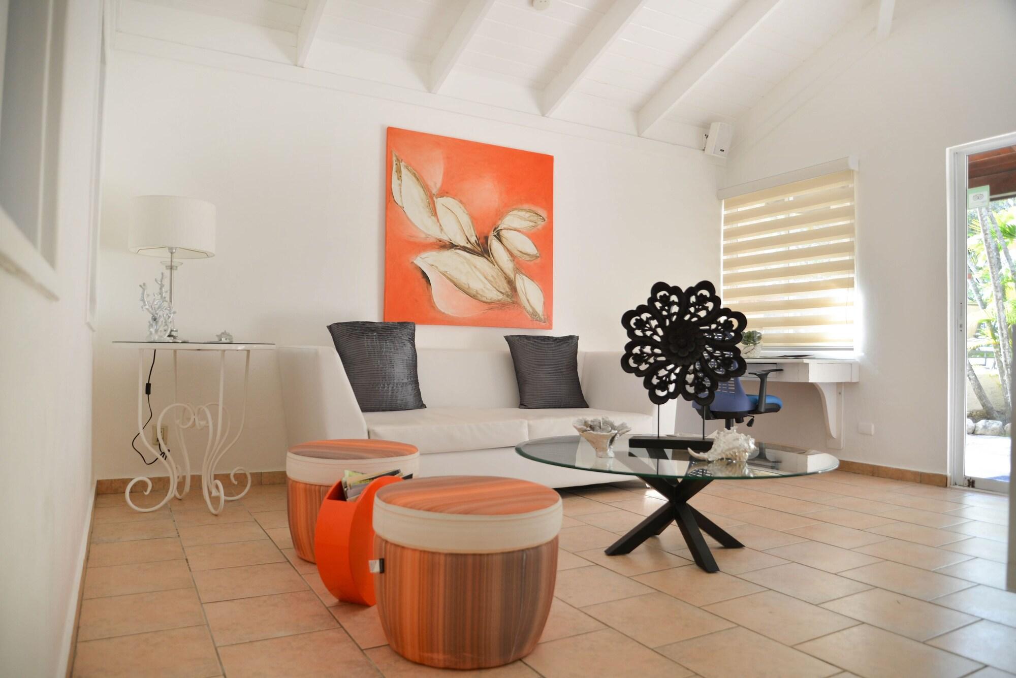 Vista Lobby Blue JackTar