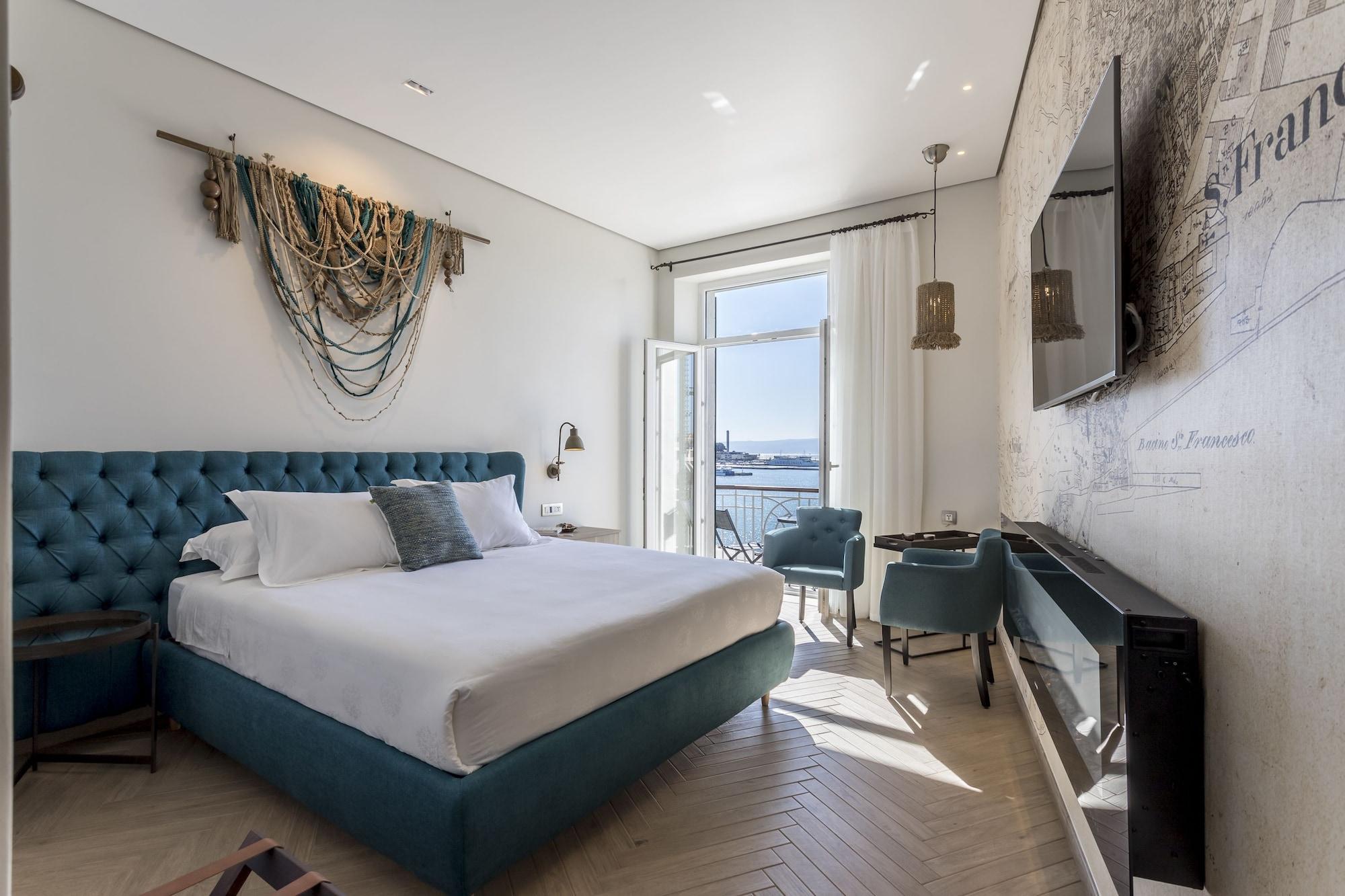 Varios Seaview Luxury Retreat