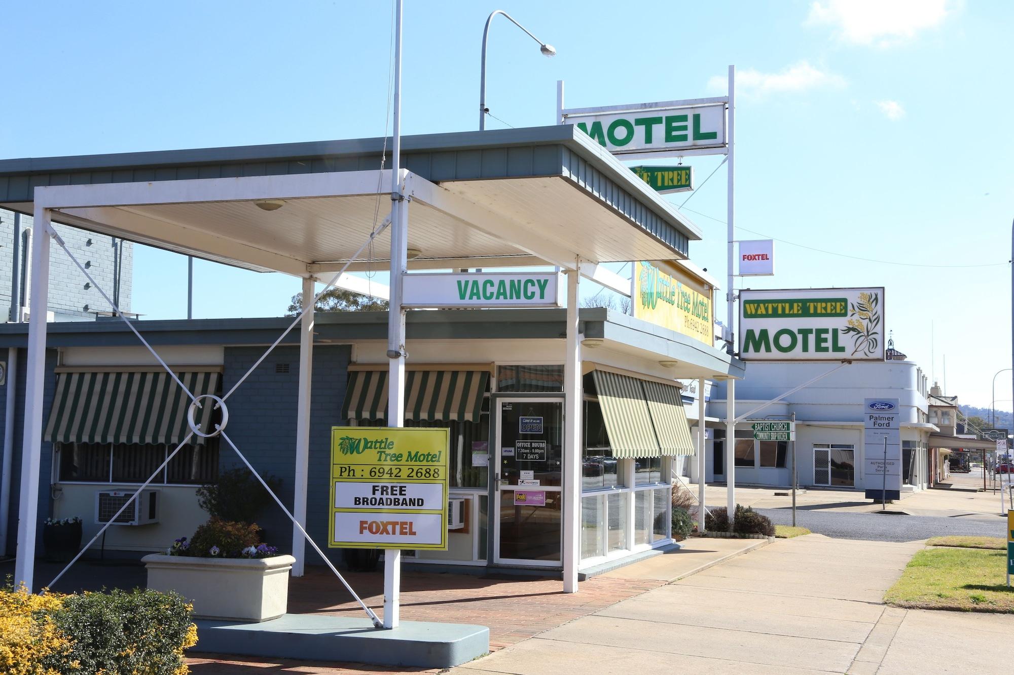 Vista Exterior Wattle Tree Motel