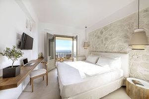 Alquiler Vacacional - Eolia Gold Villa with Private Heated Pool