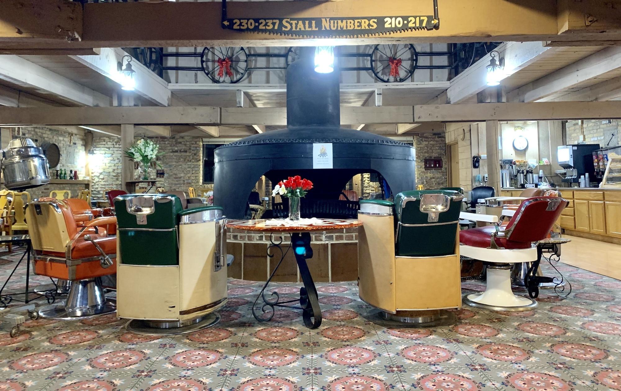 Vista Lobby Don Q Inn