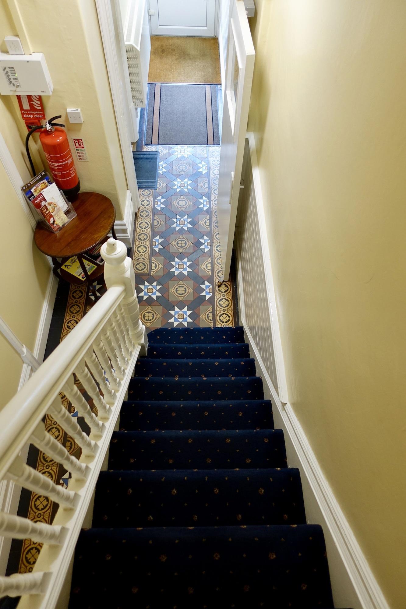 Vista Lobby Abinger Guest House
