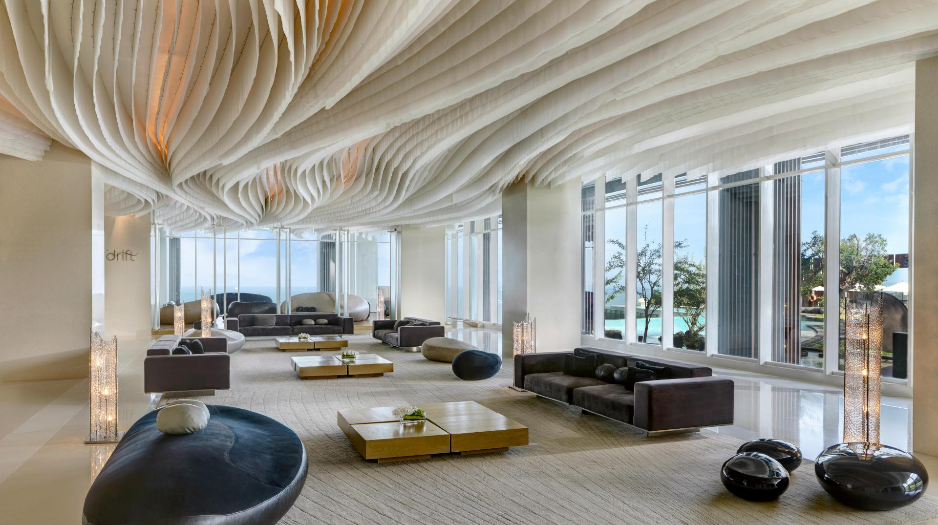 Vista Lobby Hilton Pattaya
