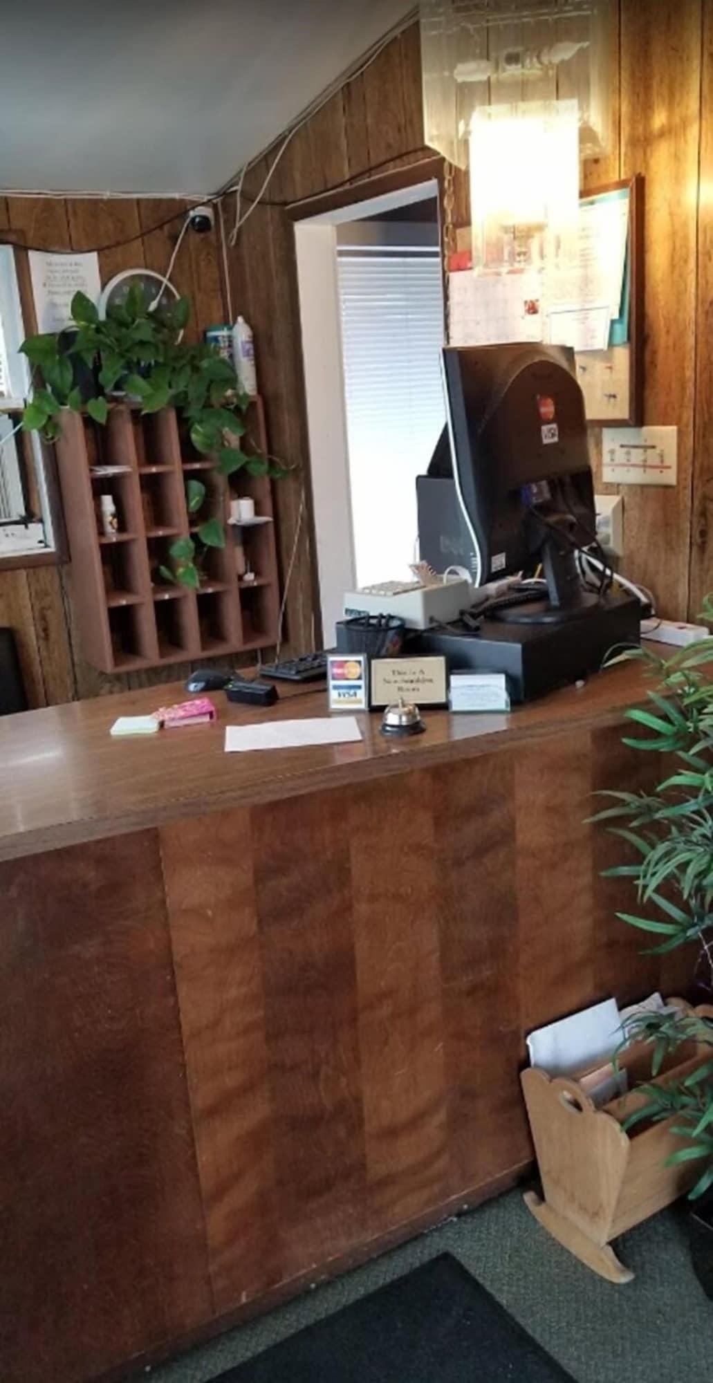 Vista Lobby Modoc Inn