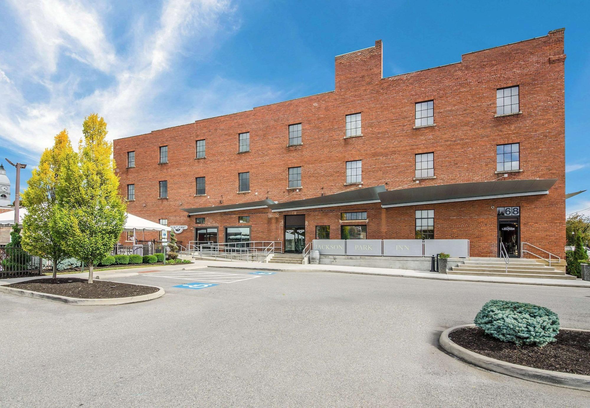 Vista Exterior Jackson Park Inn, Ascend Hotel Collection