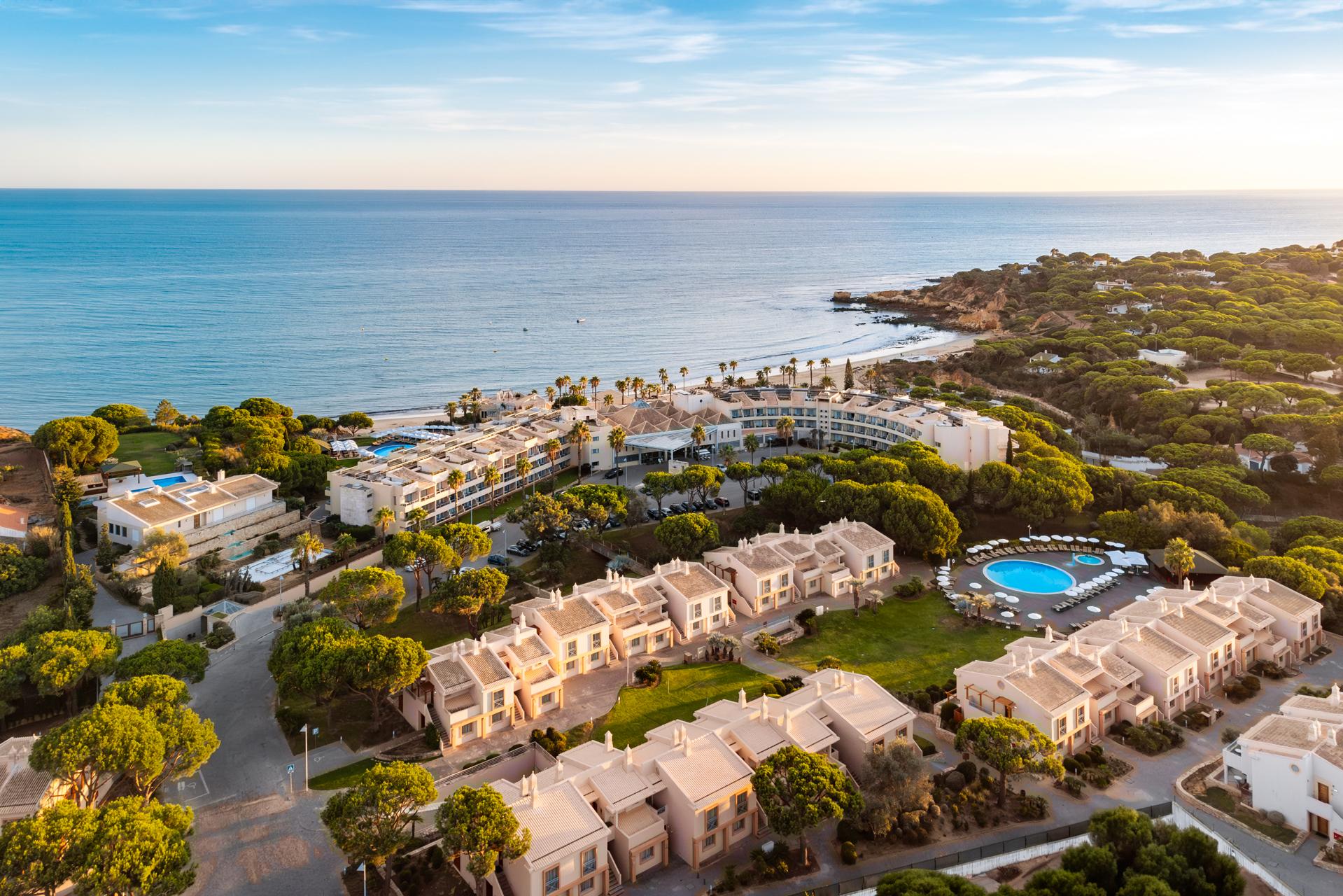 Vista Exterior Grande Real Santa Eulalia Resort