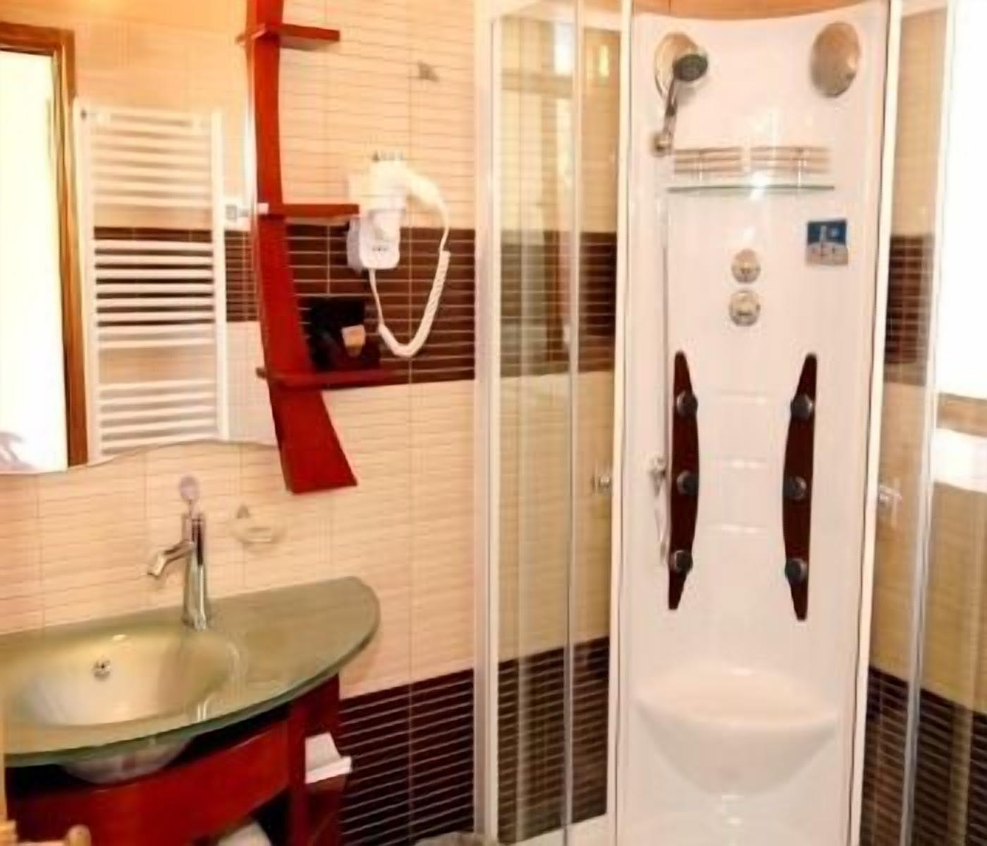 Equipamiento de Habitación Marina Hotel - Restaurant