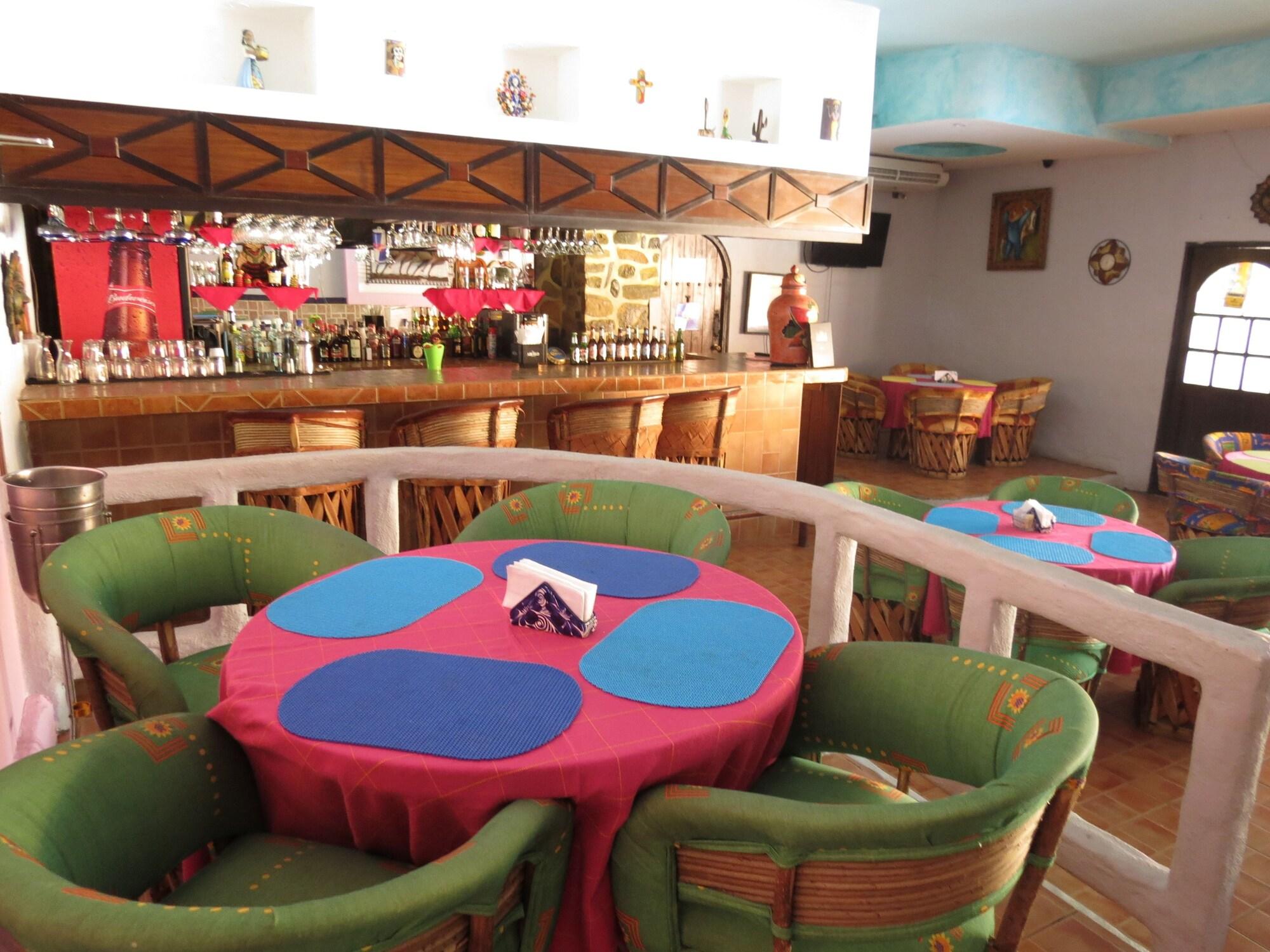 Bar/Salón Hotel La Hacienda