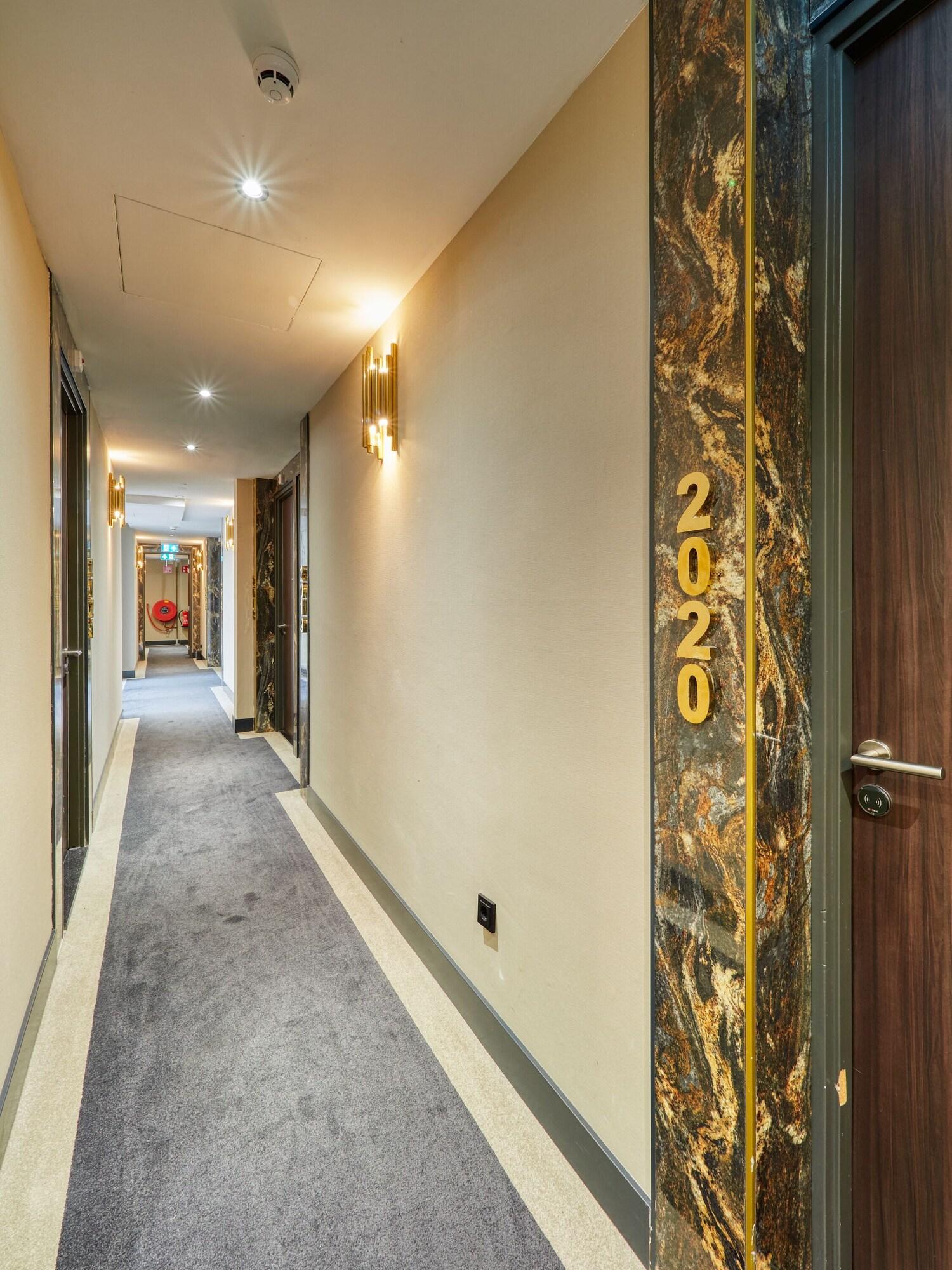 Varios Triple G Hotels