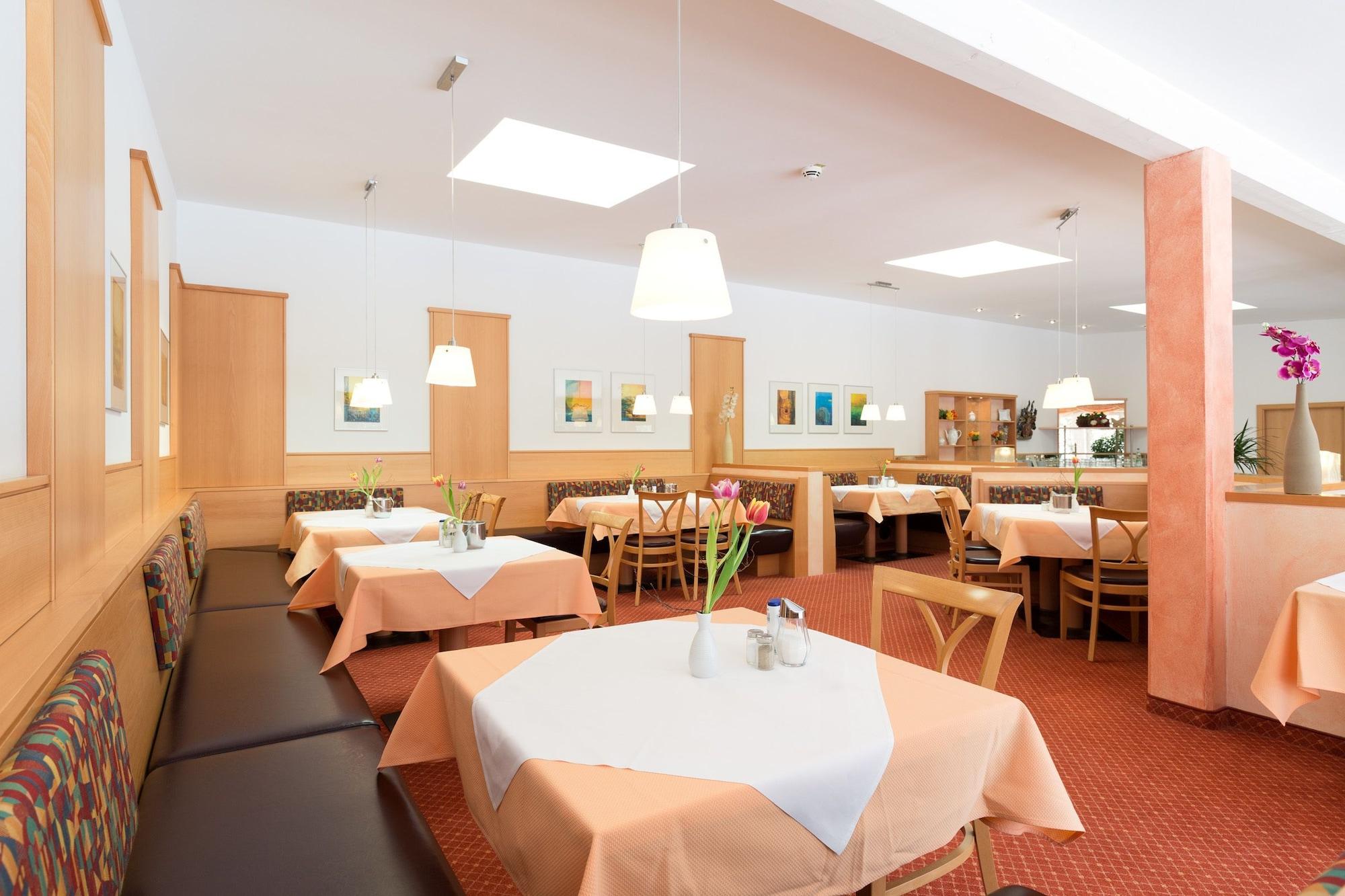 Restaurant Hotel Bergfried Schoenblick