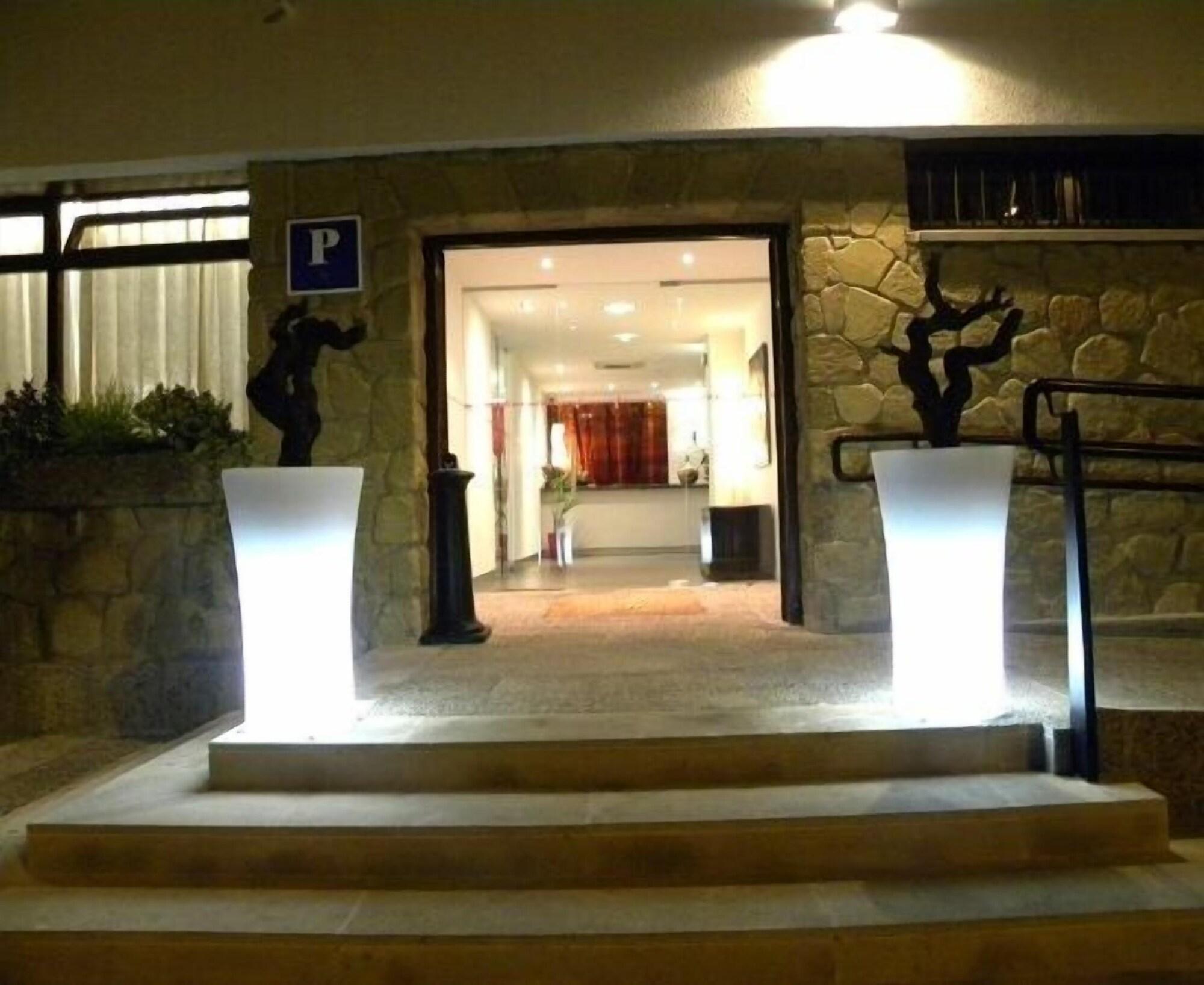 Vista Exterior Hotel Jatorrena