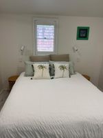 Alquiler Vacacional - LAKESIDE RETREAT
level 1 minute walk to beach 
own pool