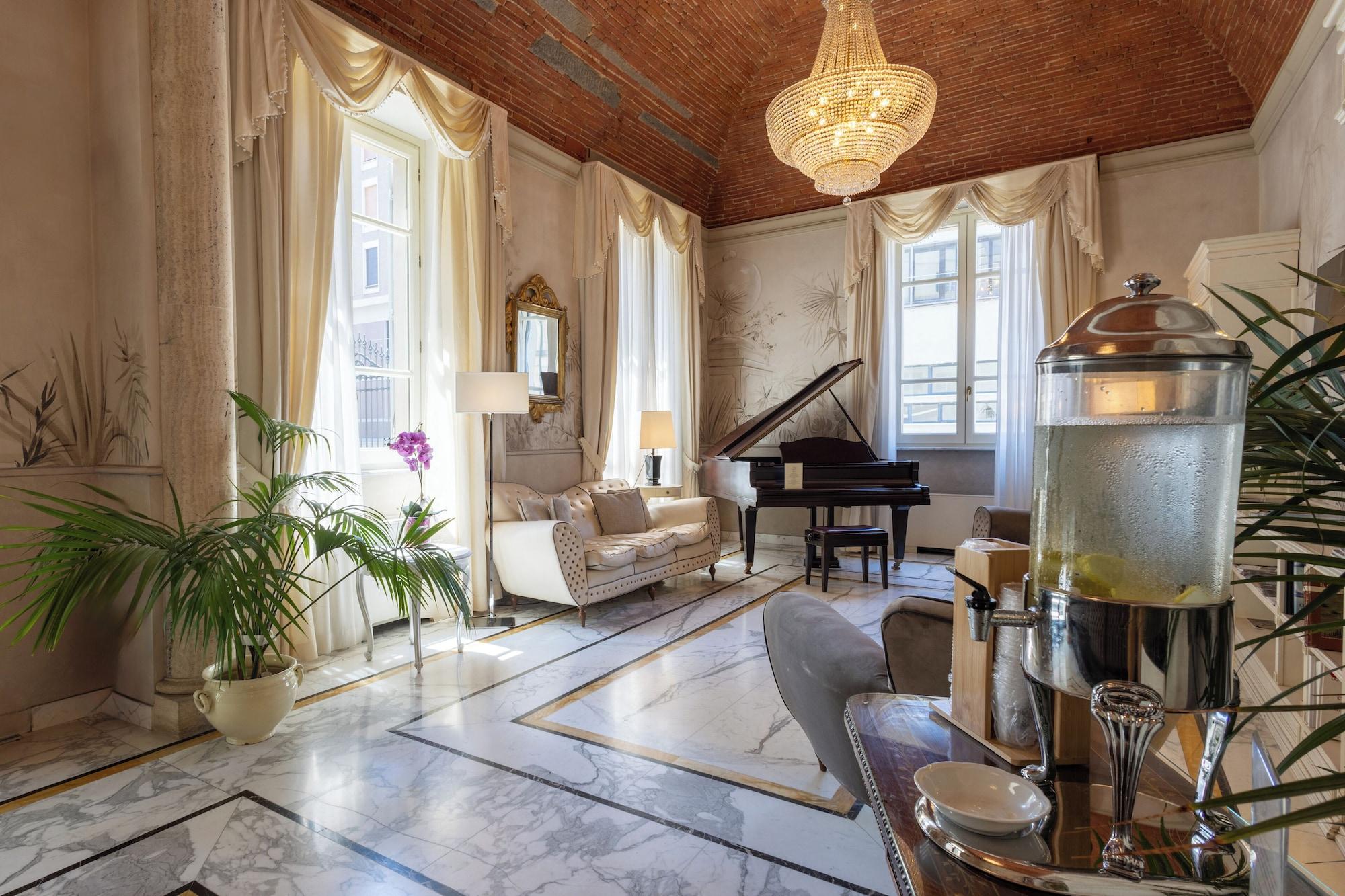 Vista Lobby Hotel Embassy