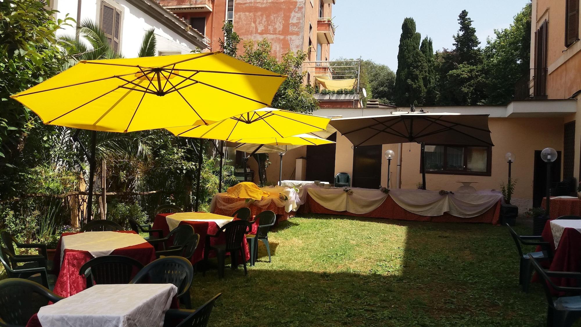 Vista Exterior Villa Altieri