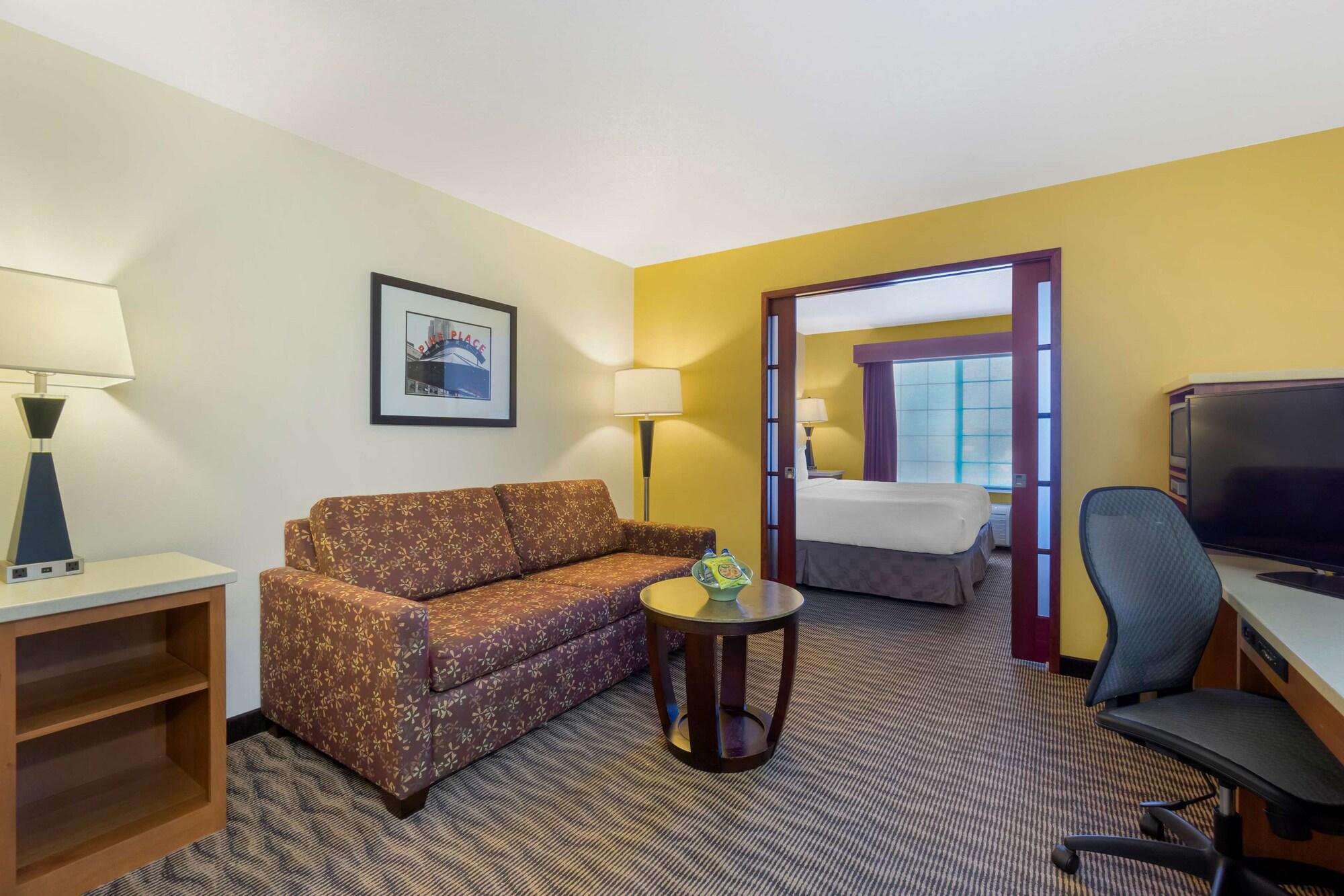 Habitación Best Western Plus Park Place Inn & Suites