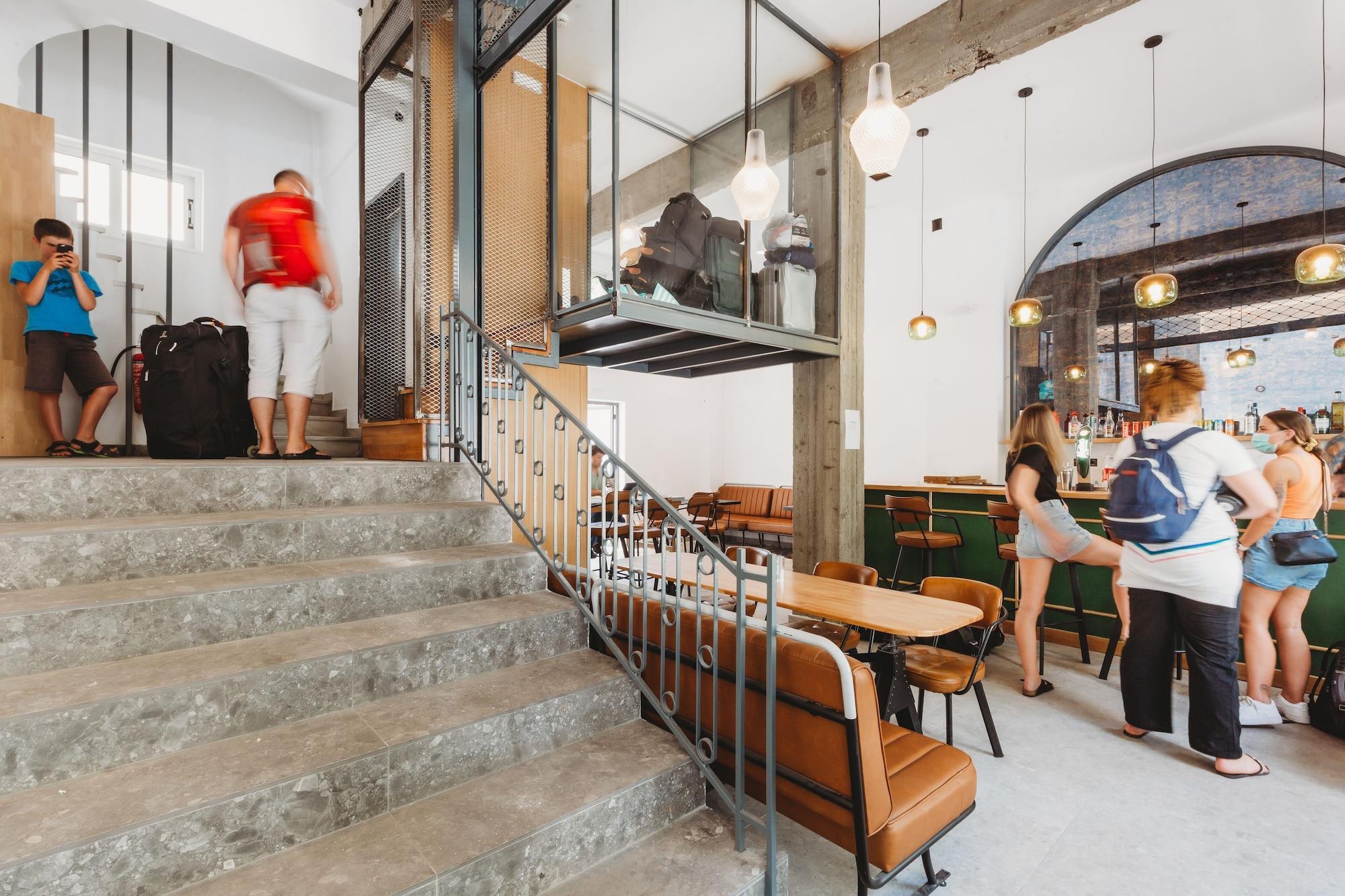 Restaurant Athens Backpackers