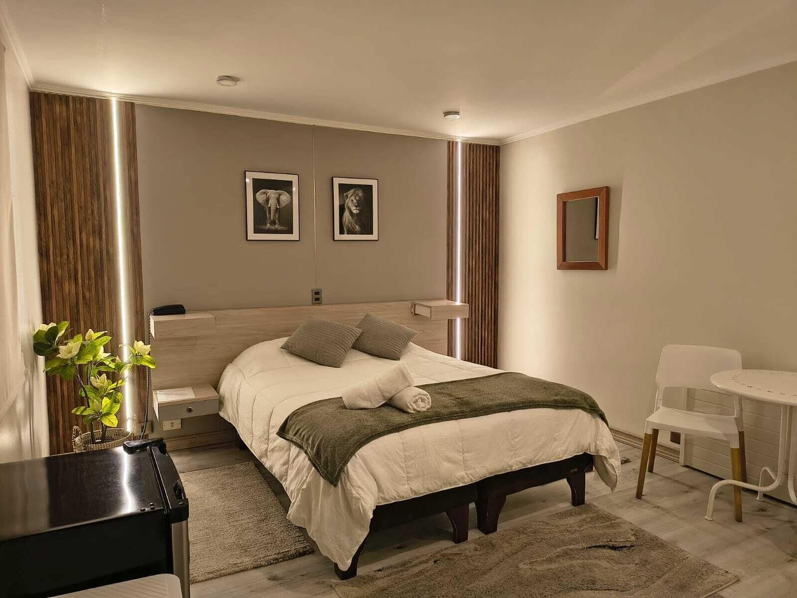 Varios Hotel Agora