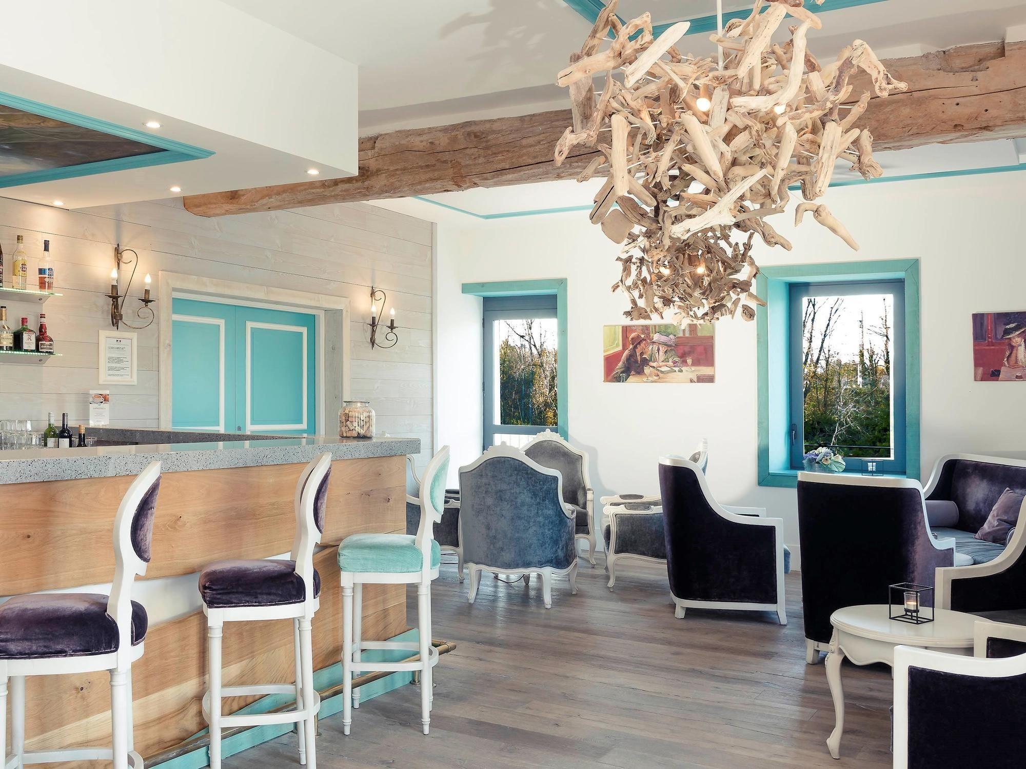 Bar/Salón Hôtel Mercure Villeneuve sur Lot Moulin de Madame