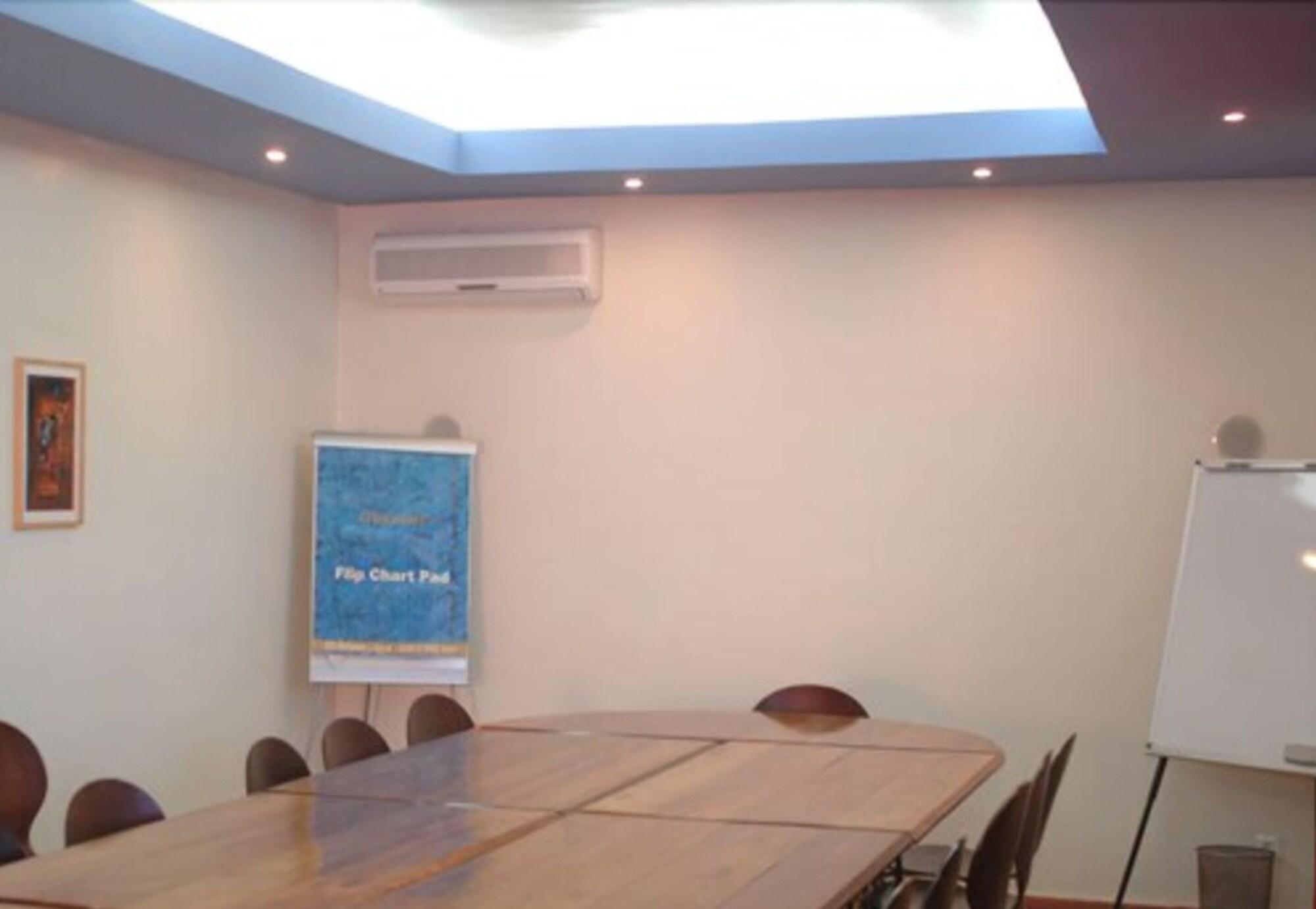 Sala de Reuniones Hôtel Le Djoloff