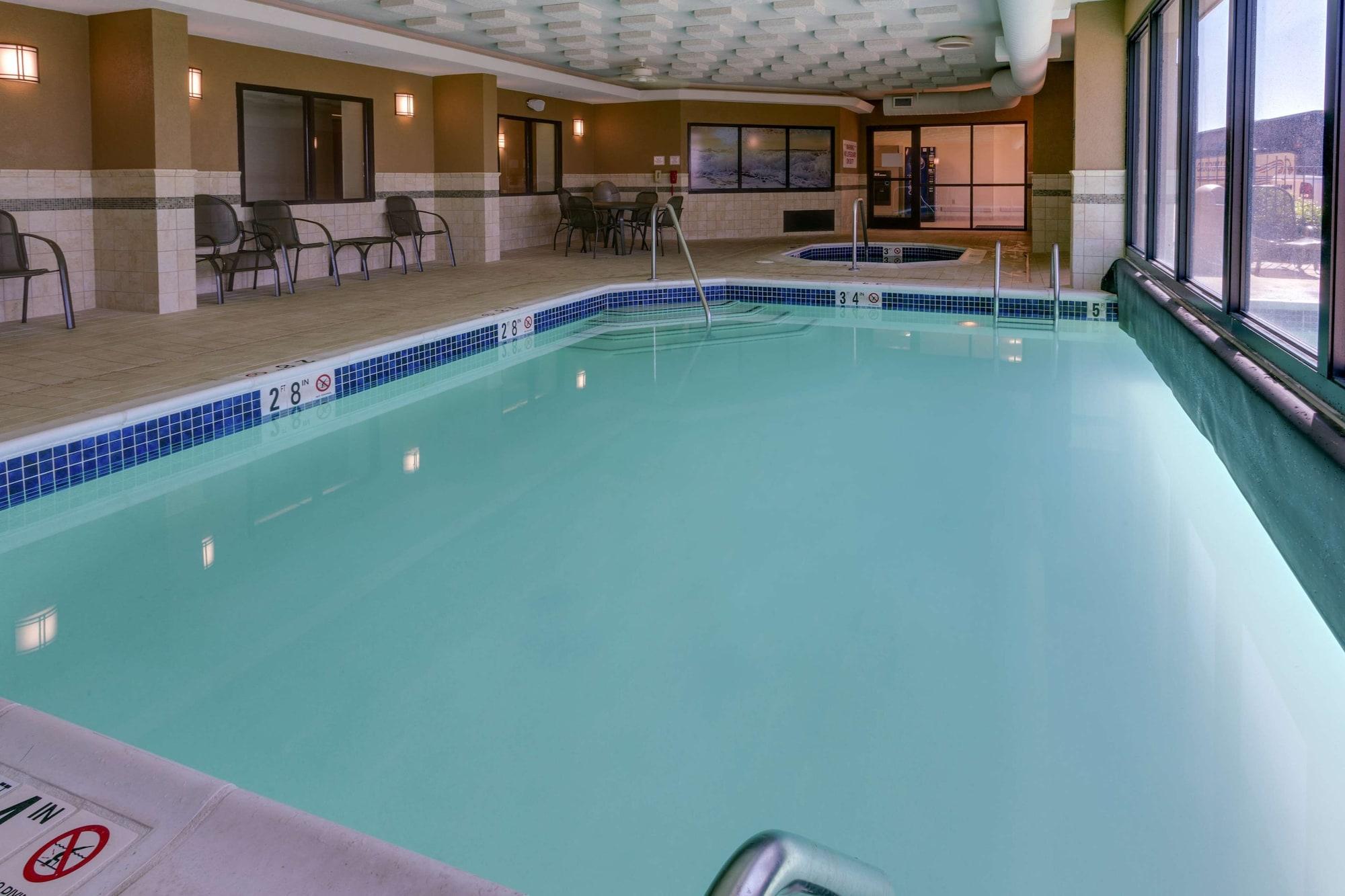 Vista Piscina Drury Inn & Suites Memphis Southaven