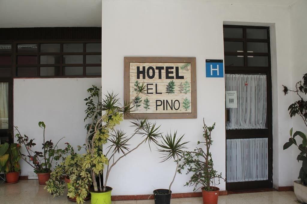 Vista Exterior Hotel El Pino