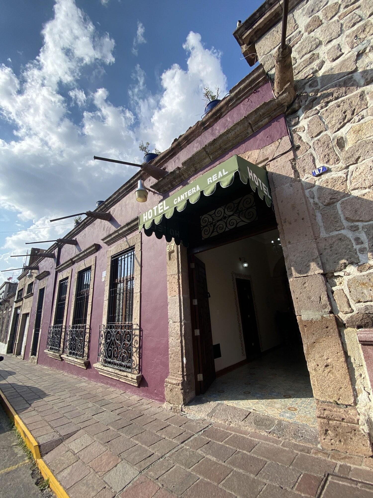 Vista Exterior Cantera Real Hotel