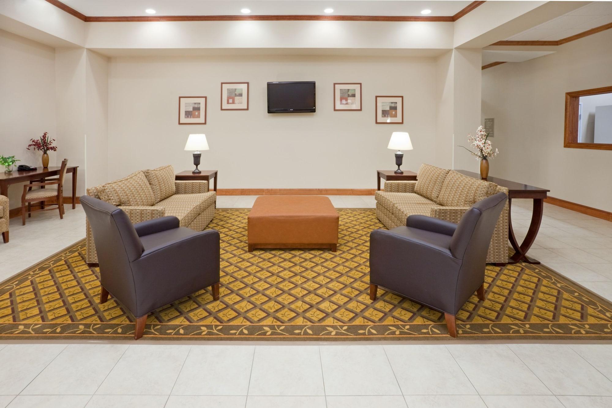 Vista Lobby Candlewood Suites Mount Pleasant by IHG