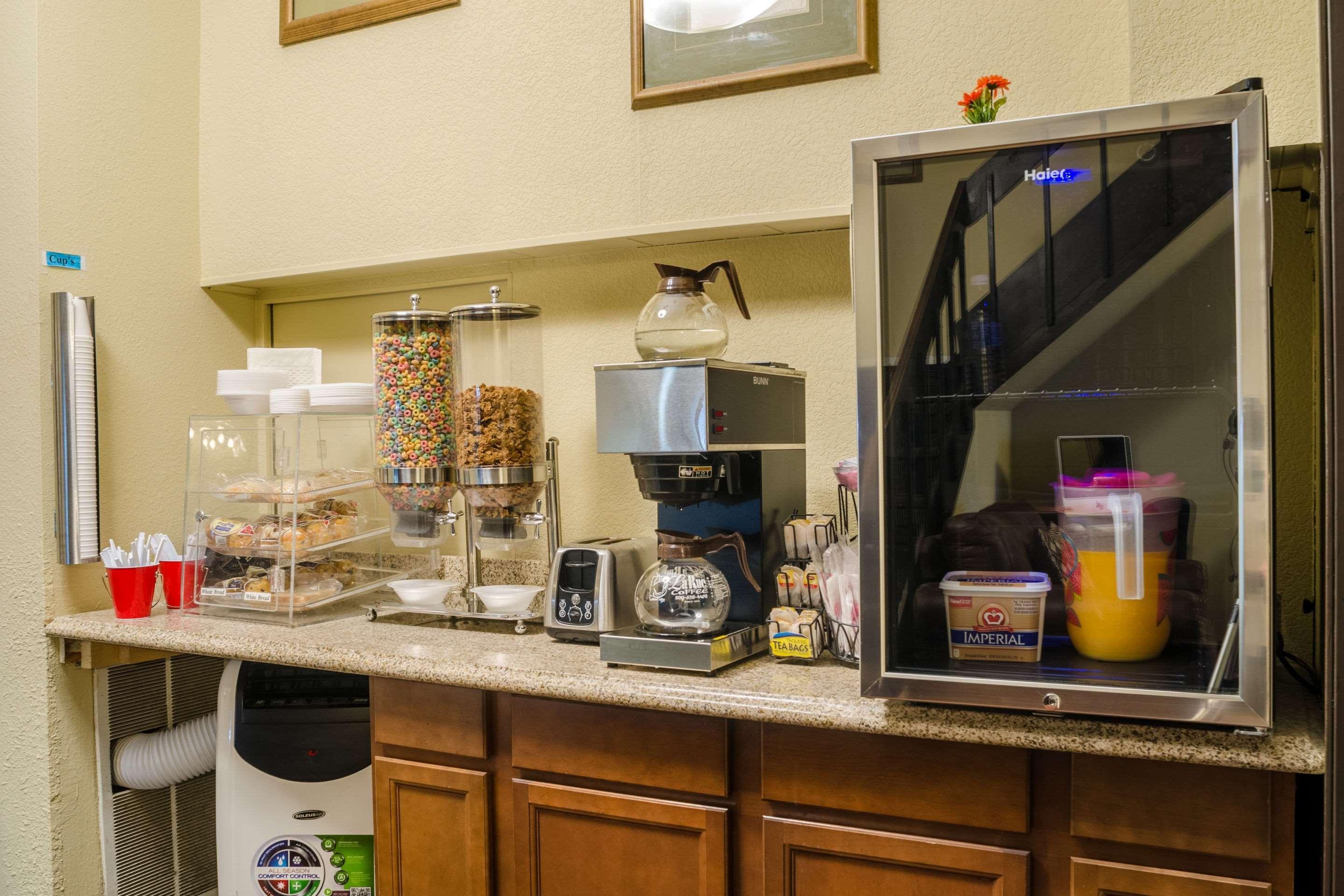 Restaurant Rodeway Inn