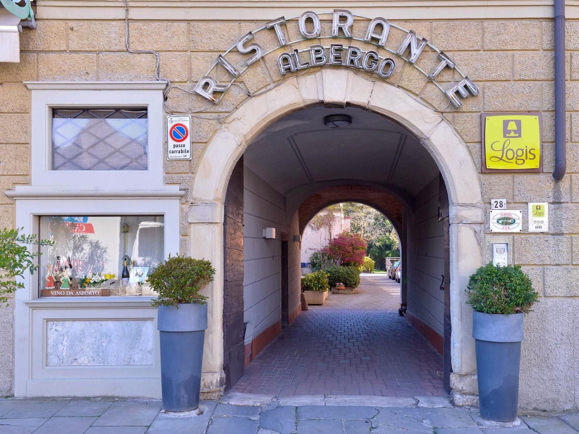 Varios Albergo Ristorante della Torre