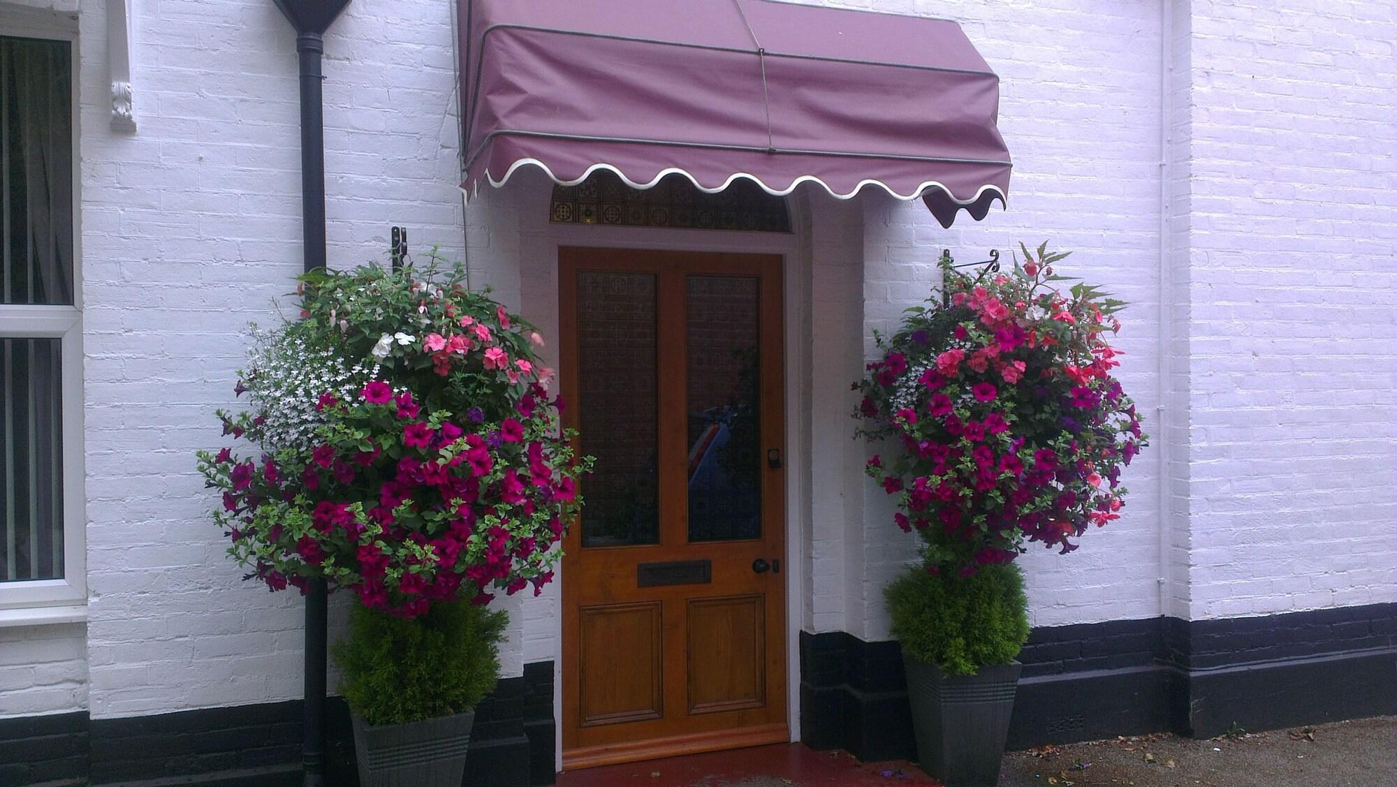 Vista Exterior The Rosscourt - Adults only