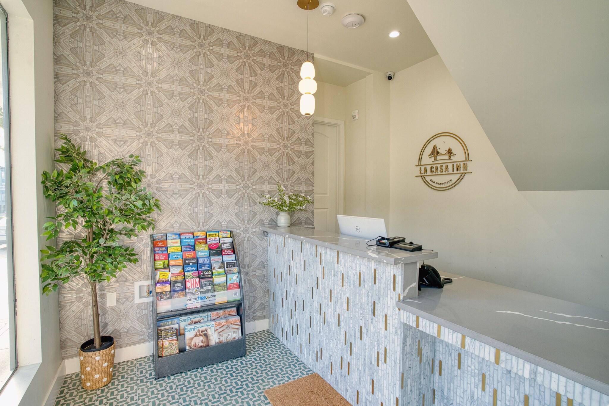 Vista Lobby La Casa Inn