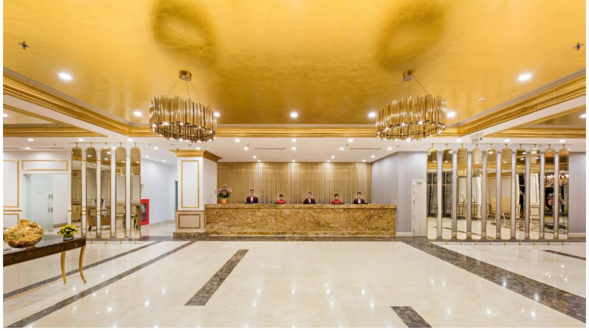 Vista Lobby Golden Bay - Owner Room