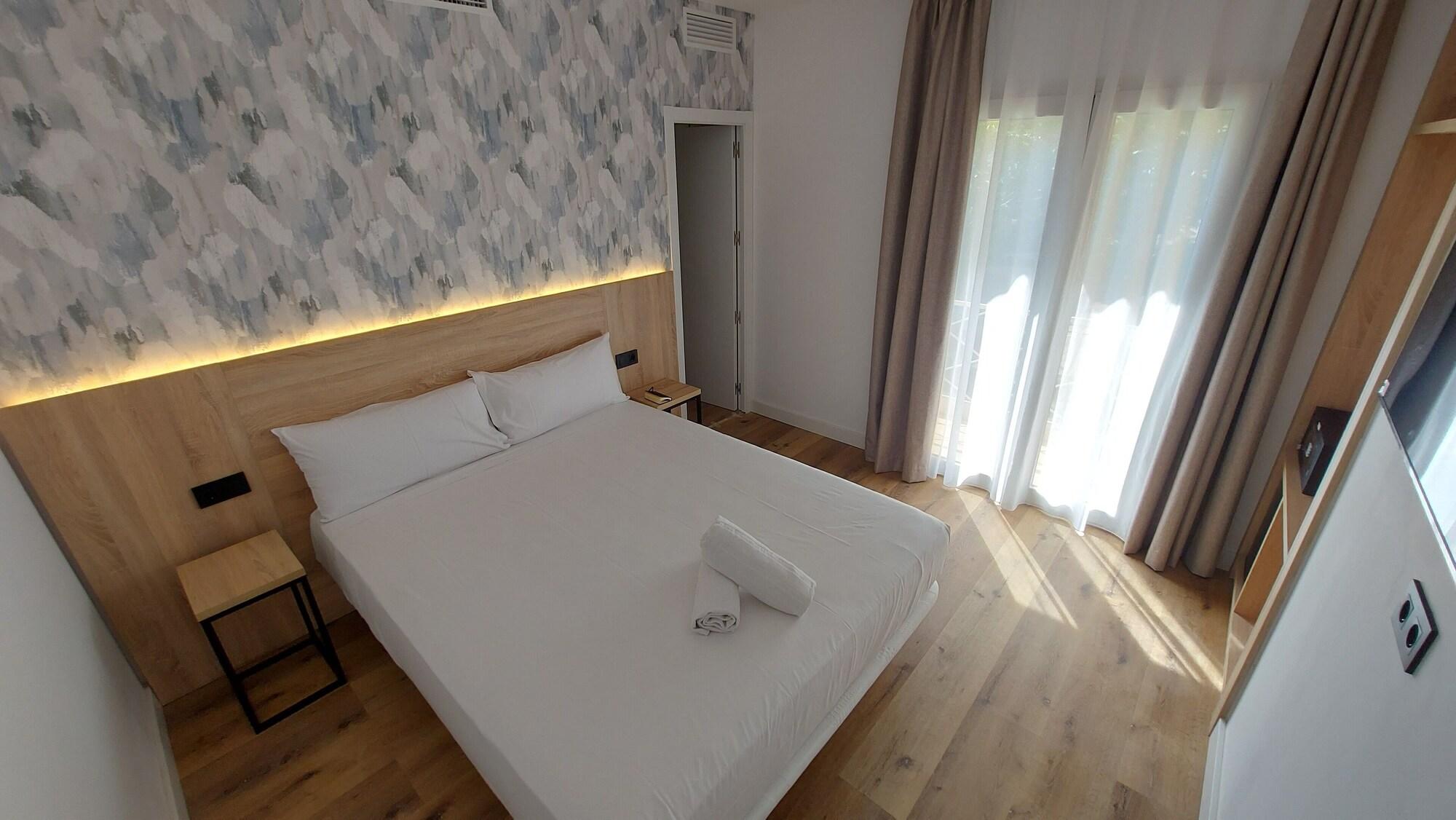 Varios Sweet Lloret Suites