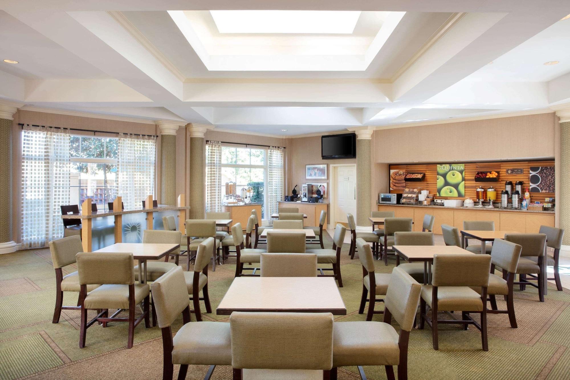 Restaurant La Quinta Inn & Suites by Wyndham Ocala