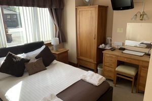 Alojamiento - Lyndon Guest House