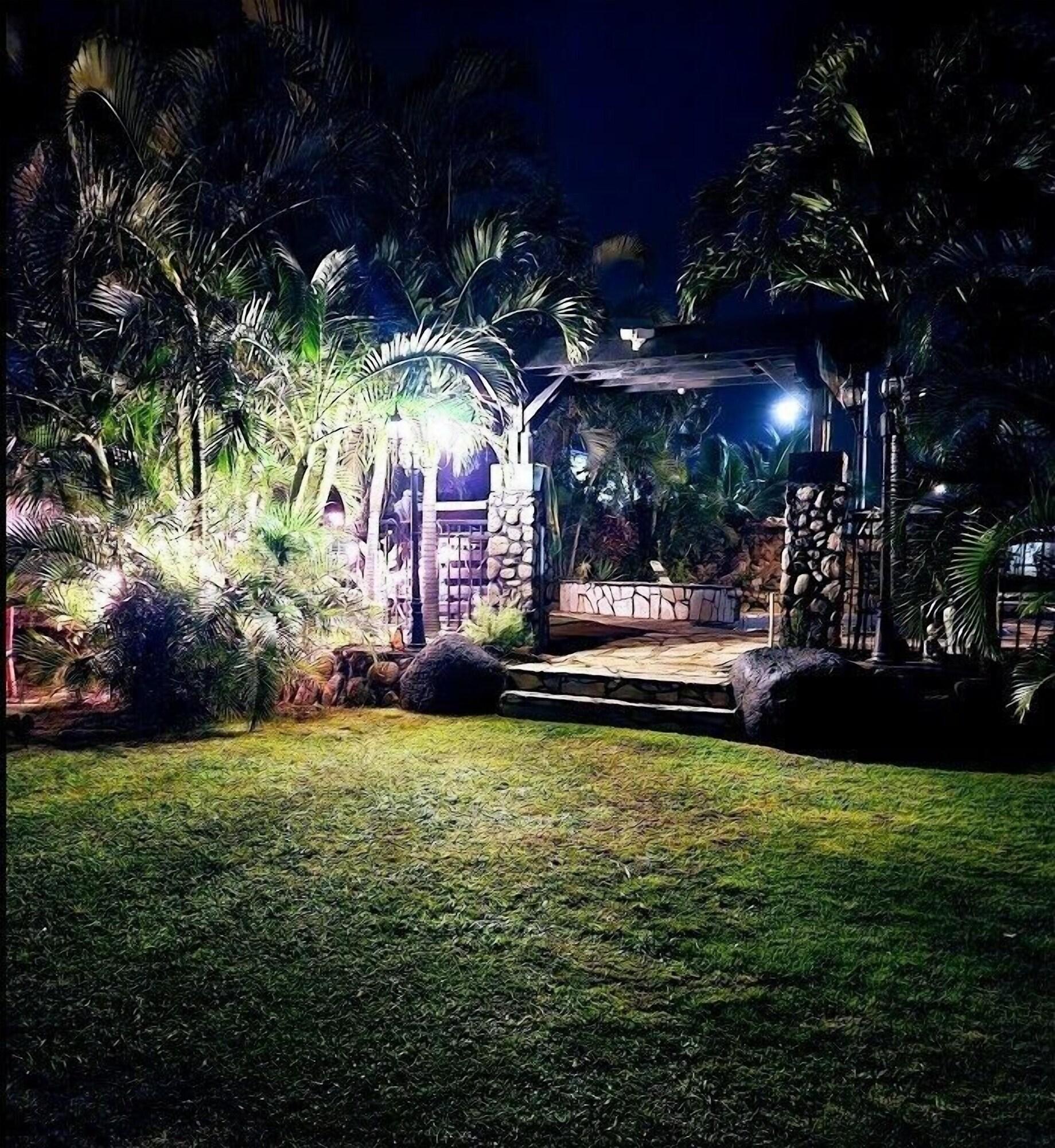 Vista Exterior Robbins Estate