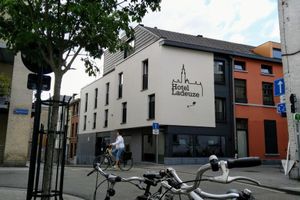 Alojamiento - Hotel Ladeuze