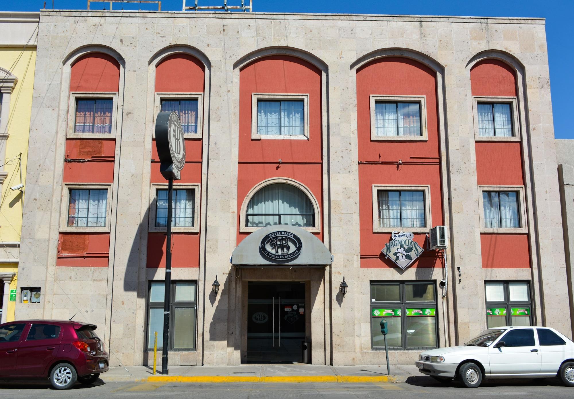 Vista Exterior Hotel Baeza