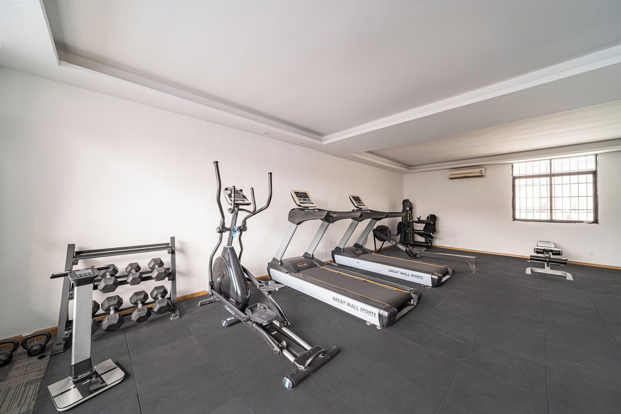 Gimnasio ELONG DELUXE International Hotel