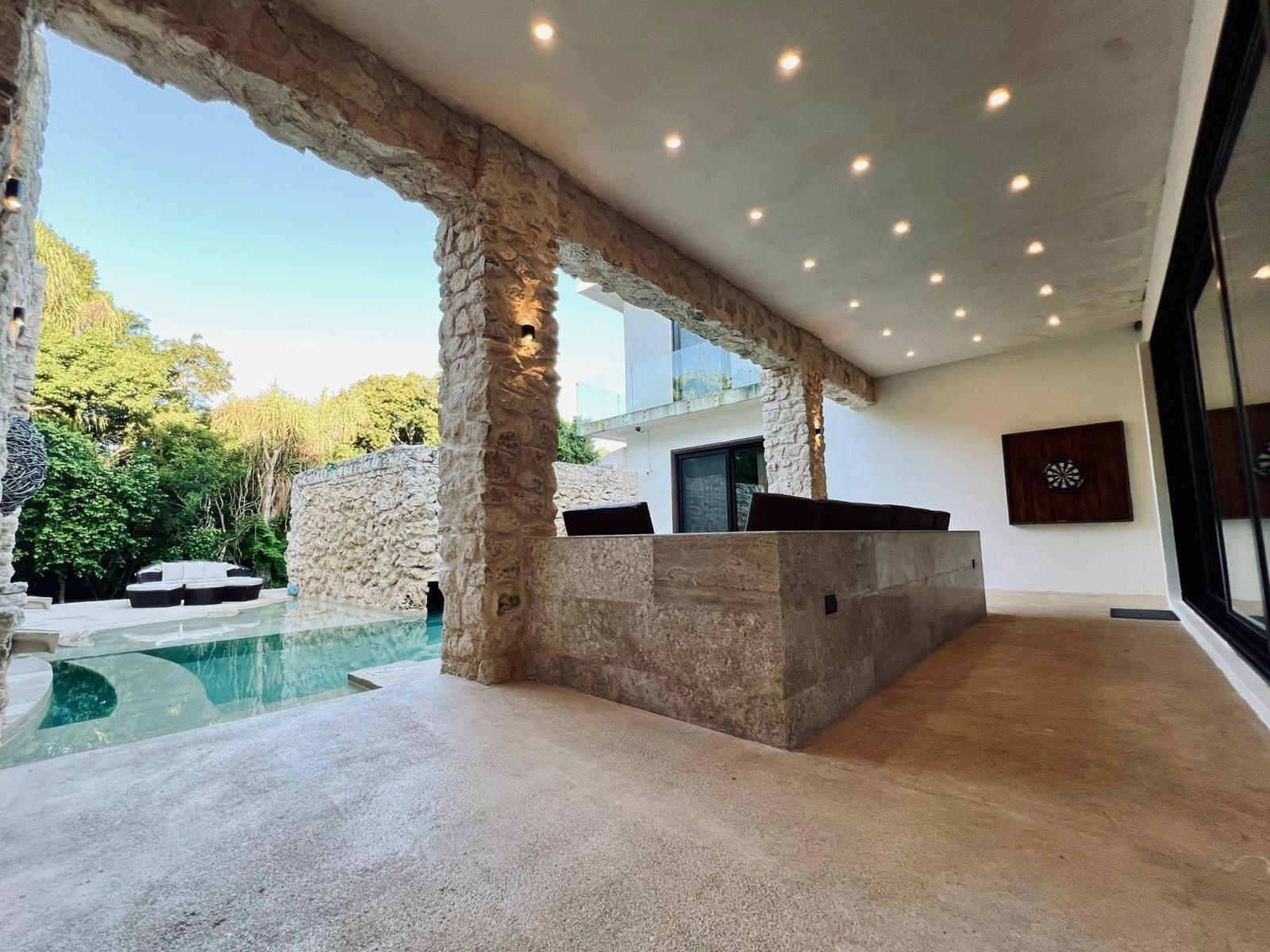 Vista Exterior Villa Aaktun