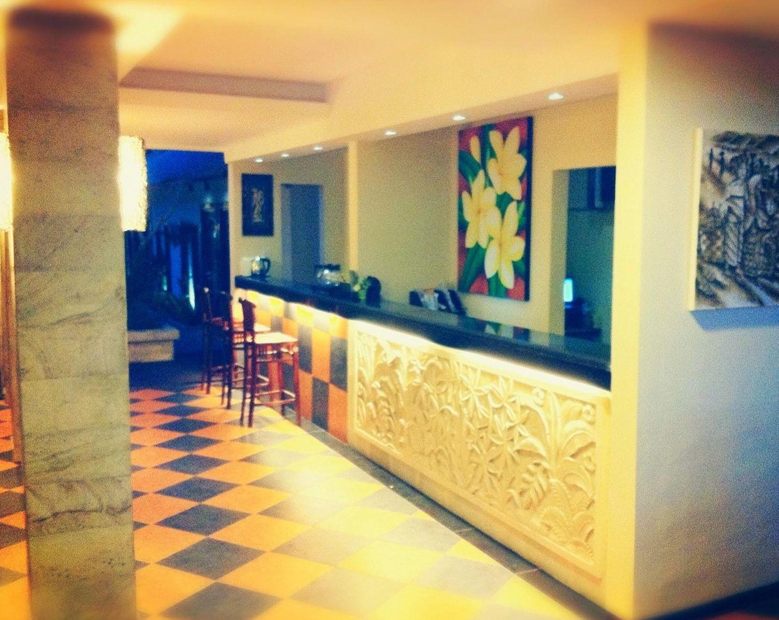 Vista Lobby Coco de Heaven
